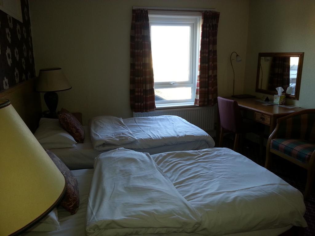 Cadogan Hotel Newmarket  Bagian luar foto
