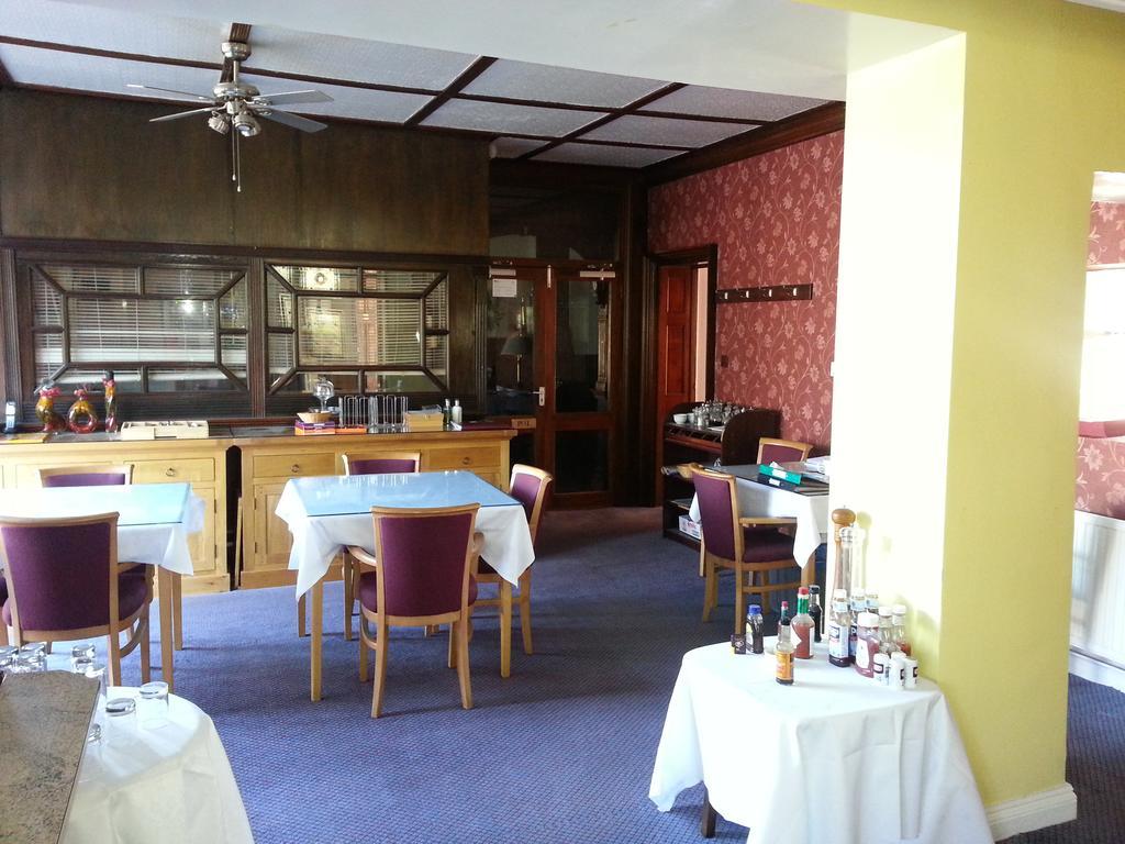 Cadogan Hotel Newmarket  Bagian luar foto